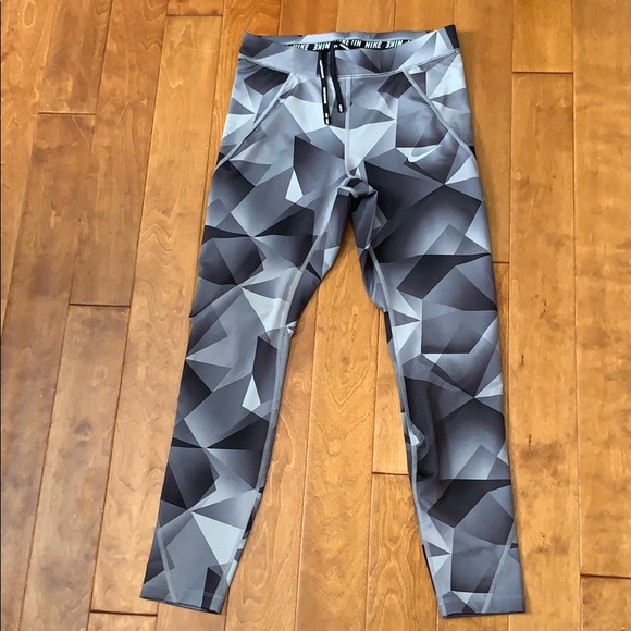 Nike leggings - Picture 1 of 3